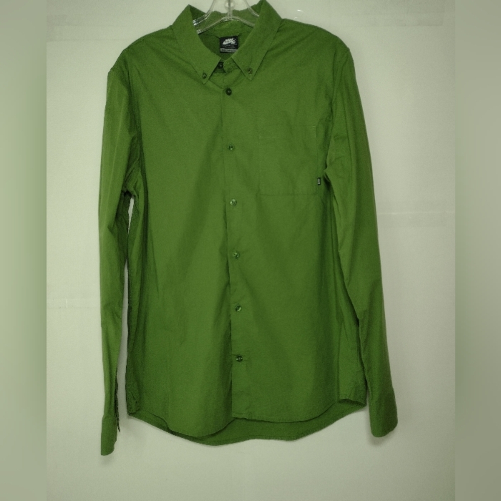 Nike SB Nike Better World Green Long Sleeve Shirt Size (L)